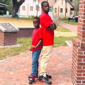 Meet your Posher, Gregory